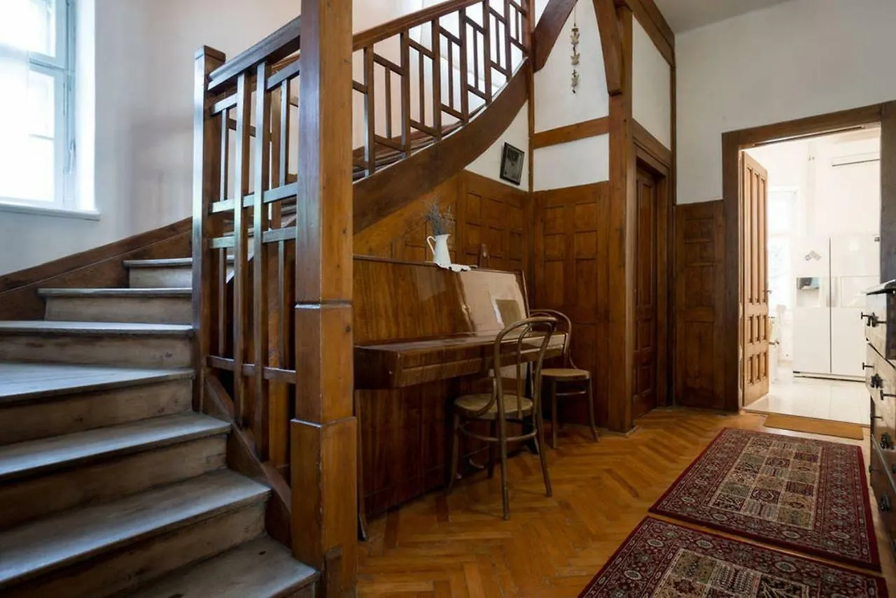 Vintage Villa Magnolia بولا بيت ضيافة